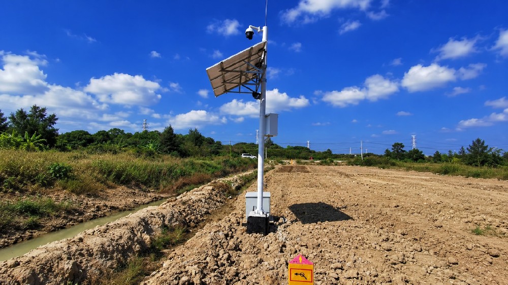 Oil & Gas Facility Perimeter Off-Grid Solar Surveillance Project