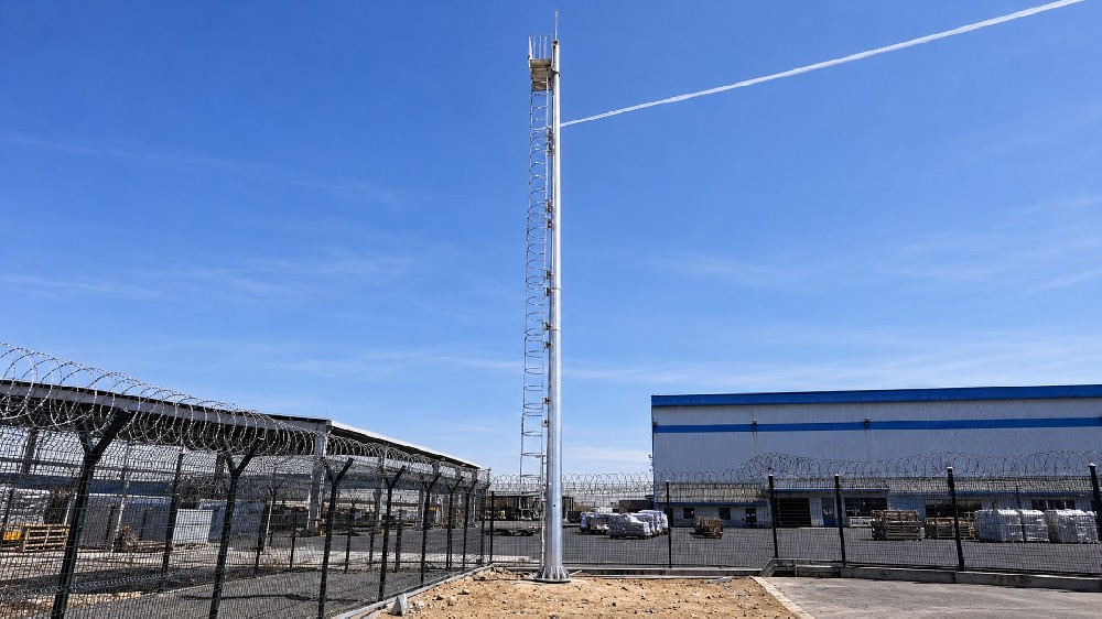Heavy-Duty Carbon Steel Poles for Extreme Loads & Smart Traffic